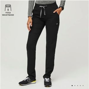 Figs Tall Skinny Scrub Pants 2.0. Black, size Small Tall